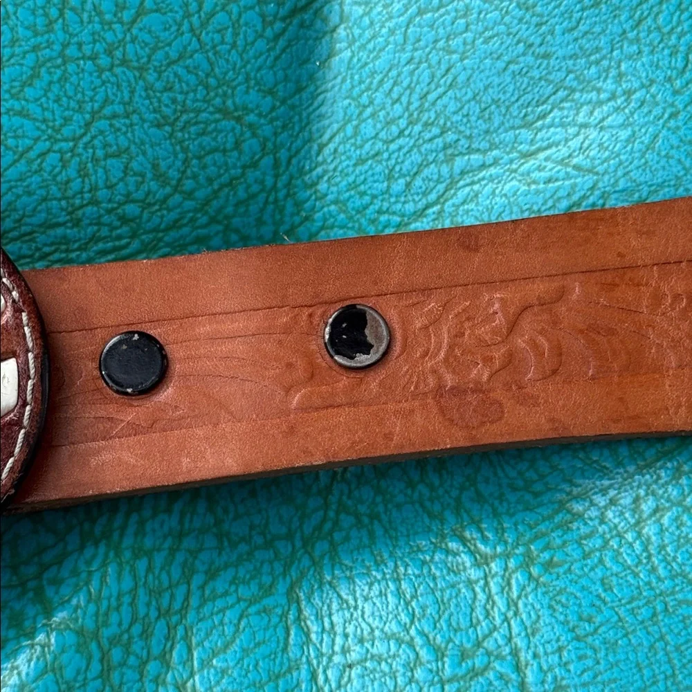Tan tooled leather belt whipstitching statement embroidered raccoon buckle 34